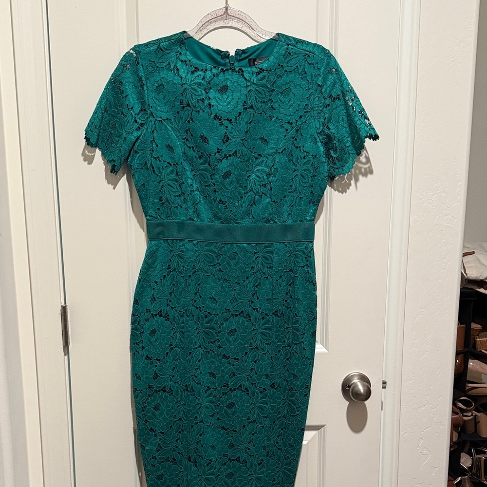 New-Alexia Admor Teal Lace Midi Dress